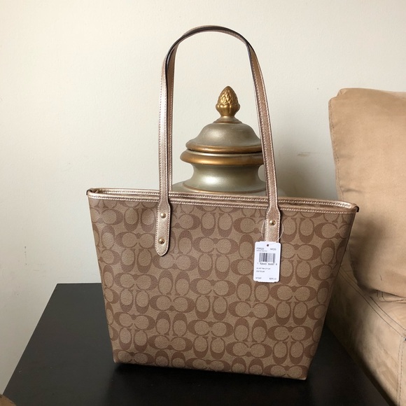 SOLD Coach City Zip Closure Signature Canvas Tote - Picture 3 of 8